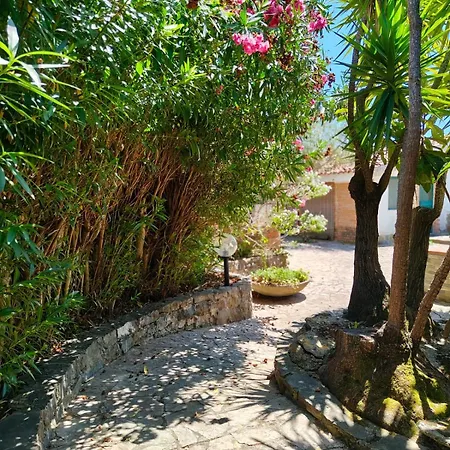 Villa Gioirisia 度假居 *